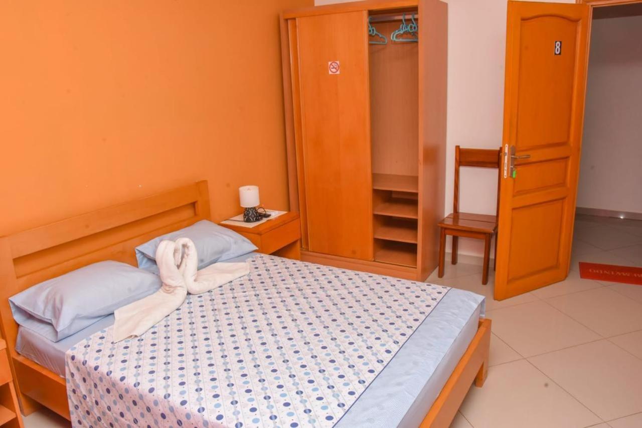 Paris Hotel Praia Kültér fotó